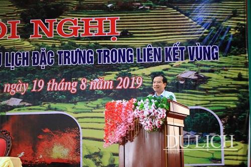 Ông Hà Văn Siêu - Phó Tổng cục trưởng Tổng cục Du lịch phát biểu tại hội nghị
